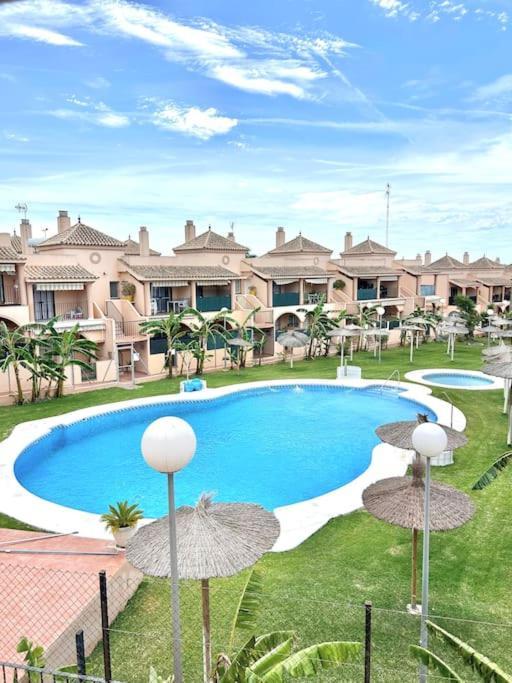 Unifamiliar Chiclana, La Barrosa Apartment Chiclana de la Frontera Exterior photo